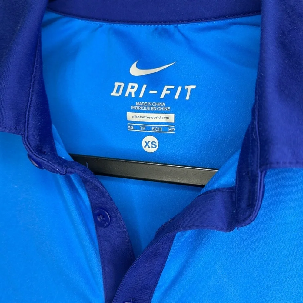 Nike Dri-Fit Golf Short Sleeved Dry Fit Shirt, Size XS - Picture 2 of 5
